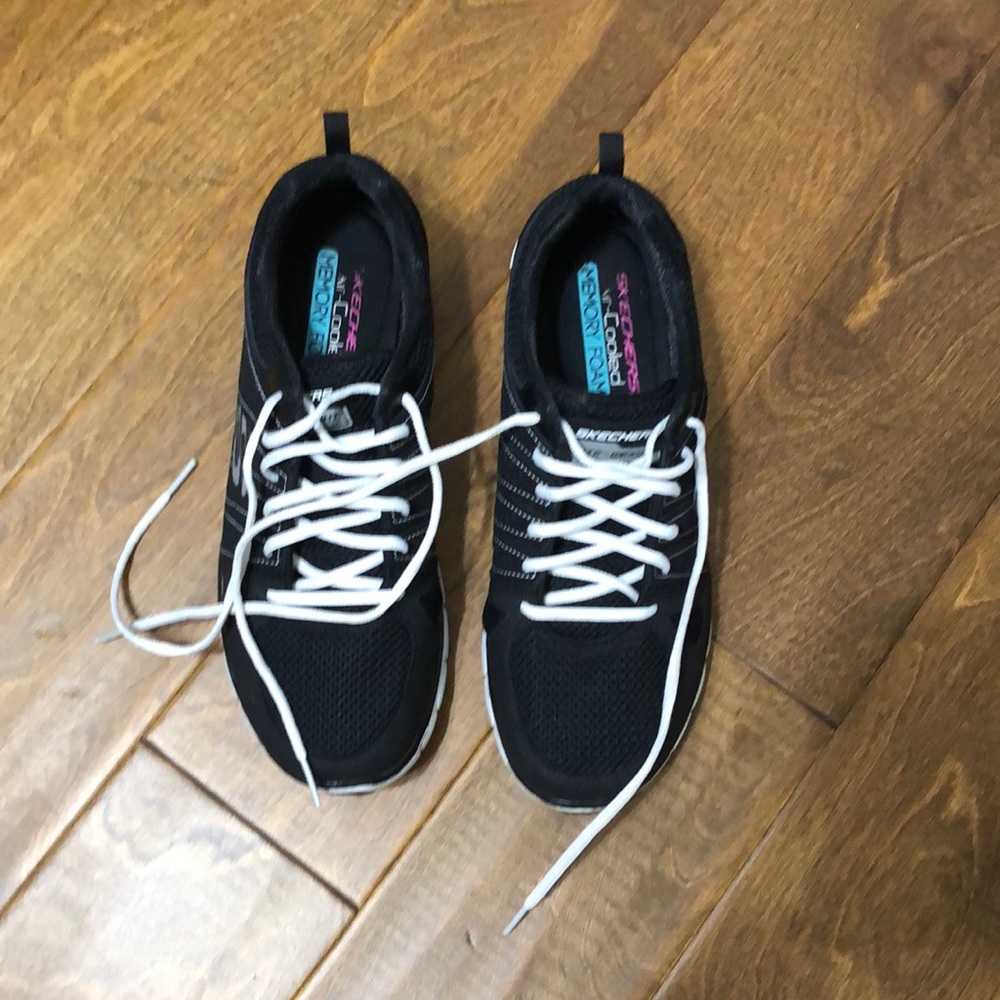 Skechers dual lite memory foam  sneakers size 10